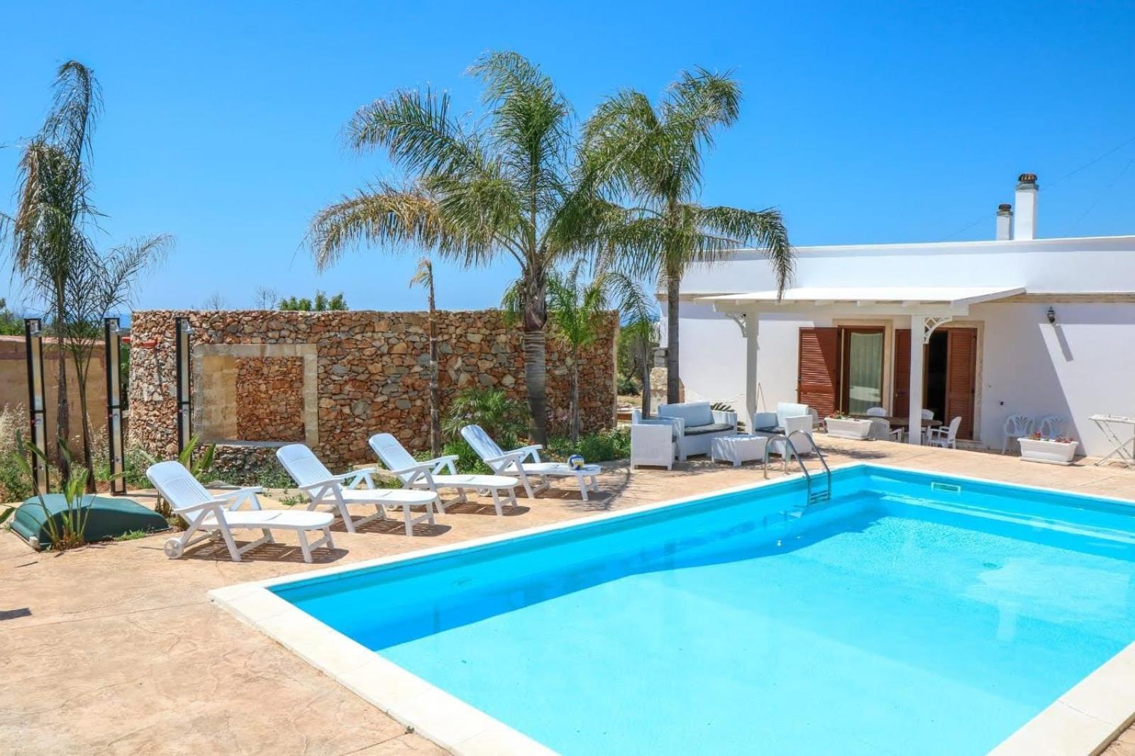 Villa Vista Mare Panoramica, Trullo E Piscina Esclusiva Alliste Luaran gambar